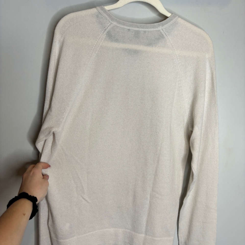 NWOT James Perse Men's Soft Featherweight Cashmere V Neck Sweater - Picture 9 of 9